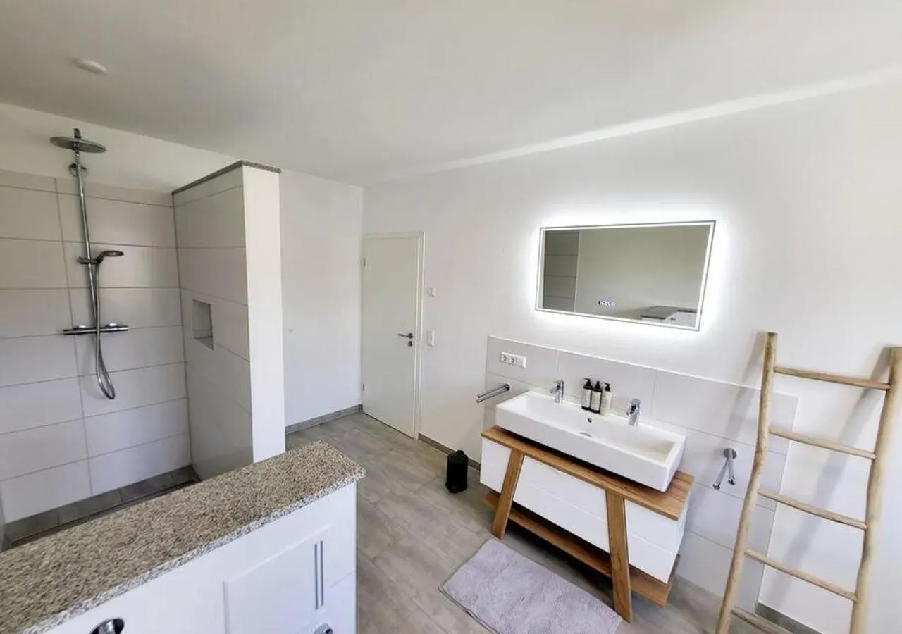 Mountain Apartments Leutkirch – Bad mit Dusche Erdgeschoss
