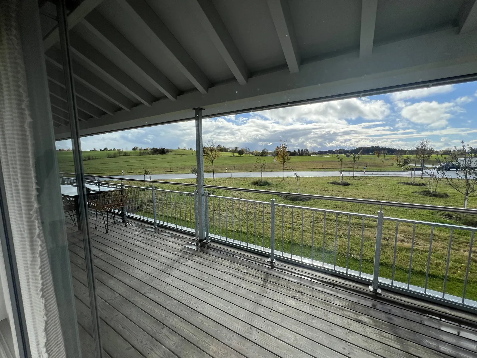 Mountain Apartments Leutkirch – Terrasse mit Weitblick Obergeschoss